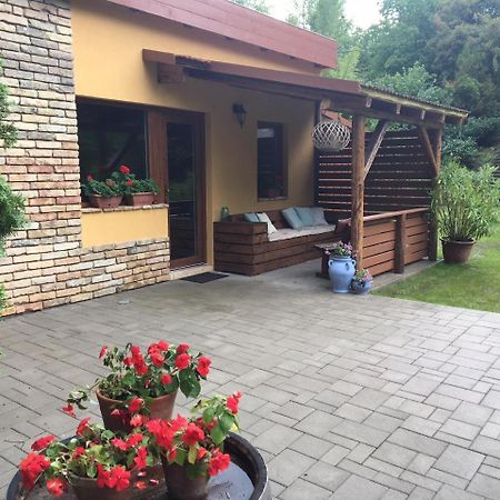 Tulipan Apartman Eger Bagian luar foto